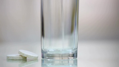 溶于水的药丸