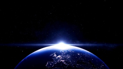地球上的日出。从空间看