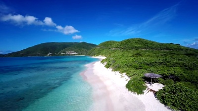 Savannah Bay，Virgin Gorda，British Virgin Islands的航空视频