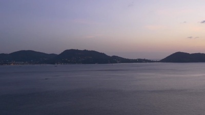 泰国普吉岛黄昏日落海岸线全景图 