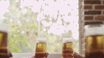 干杯！