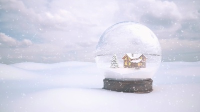 带雪背景的圣诞雪球- |可循环