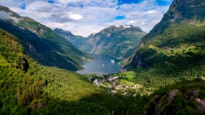 Geiranger峡湾，美丽的自然挪威。