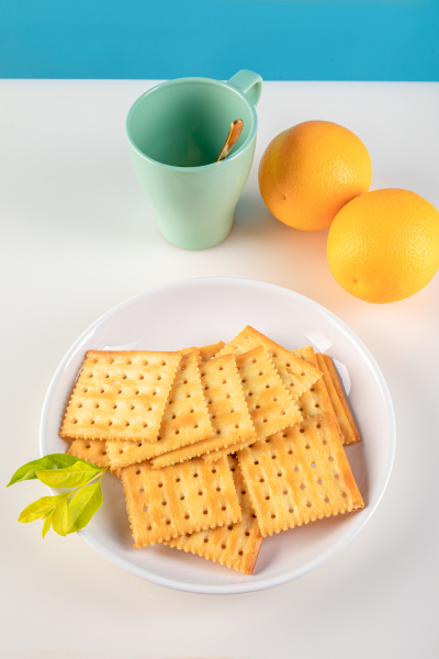 美食系列写实零食苏打薯片