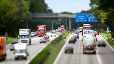 交通对公路倾斜移位的影响