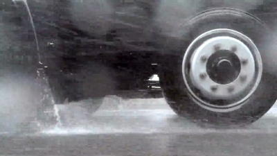 雨天开车