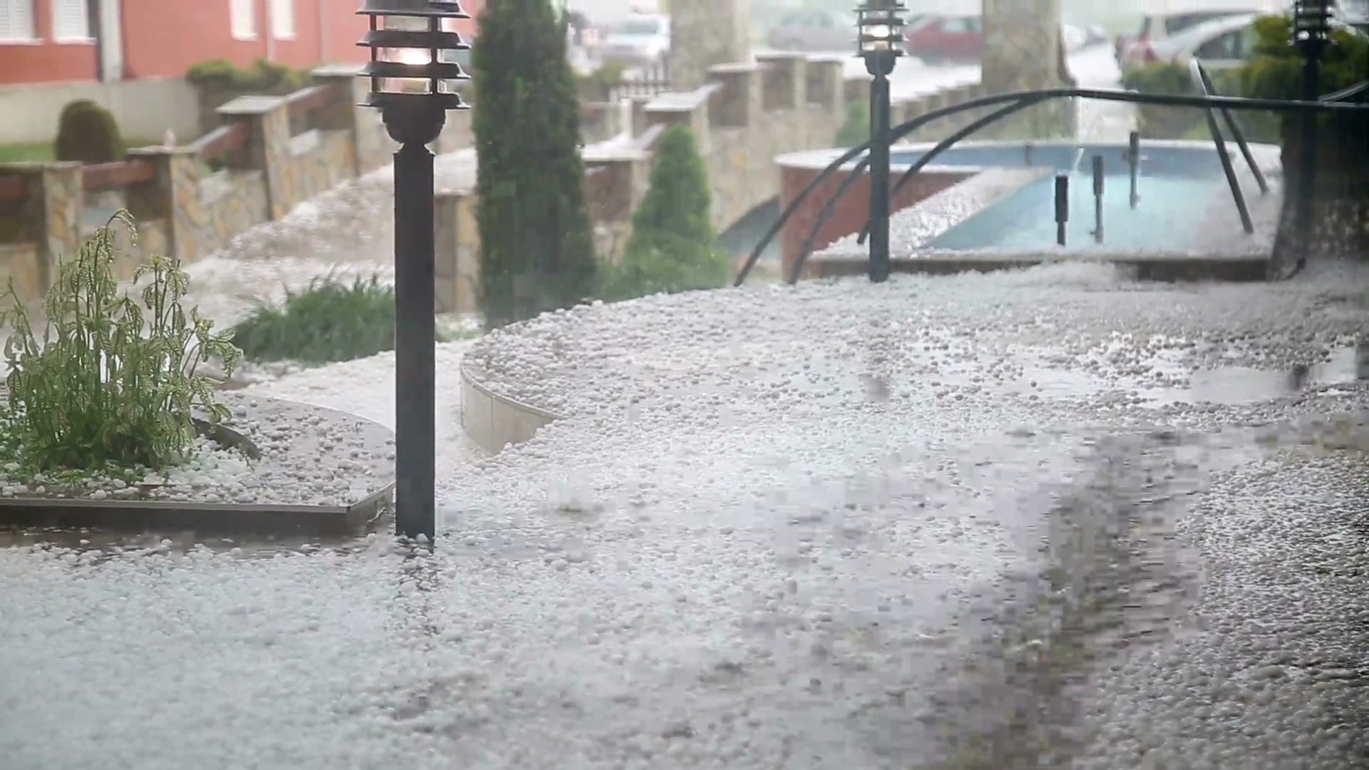 雨雹风暴