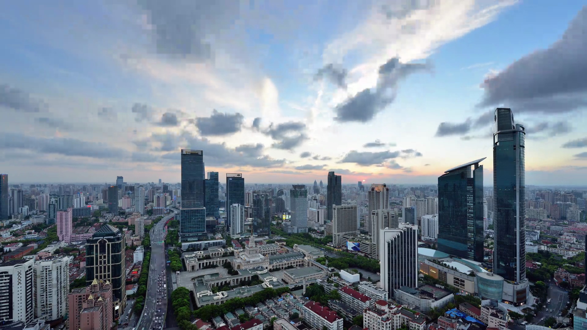   中国上海城市景观，日夜过渡