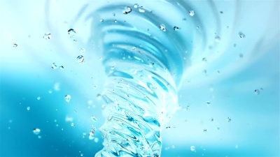 液态水涡旋(以 为单位)