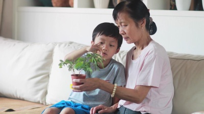 孙子和祖母