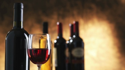 酒窖品酒