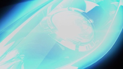 聚光灯下的现代黑色金属汽车。