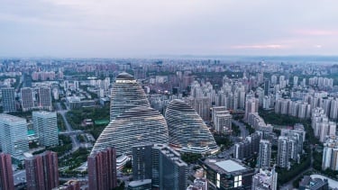 T/L WS PAN北京天际线高架视图，日以继夜