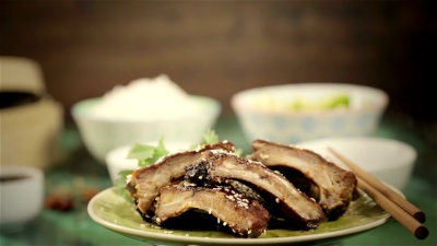 芝麻烤排骨