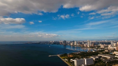 有摩天大楼和建筑物的空中城市。菲律宾、马尼拉、马卡蒂