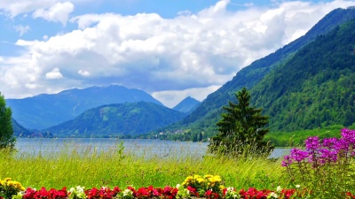 山湖。