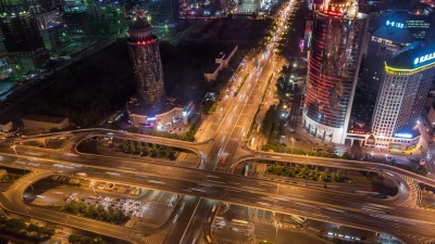 北京，繁忙道路交叉口鸟瞰