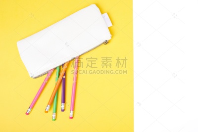 教育系列写实风学习用具