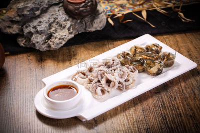 美食系列写实中式闽菜小吃章鱼土笋冻
