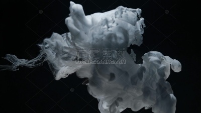 概念艺术:水中的白色油漆，慢动作中的烟雾