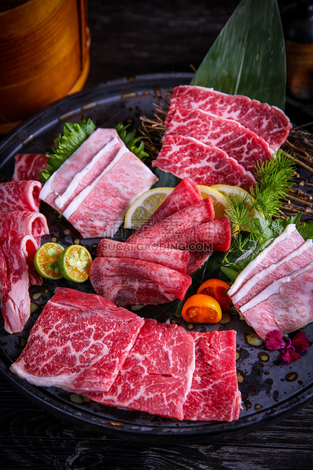 美食系列实景烤肉原料新鲜肉片拼盘
