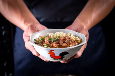 美食系列写实中国特色传统小吃牛肉面