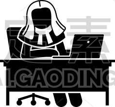 judge using laptop