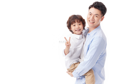 人物系列写实男人双手抱着比耶的小男孩