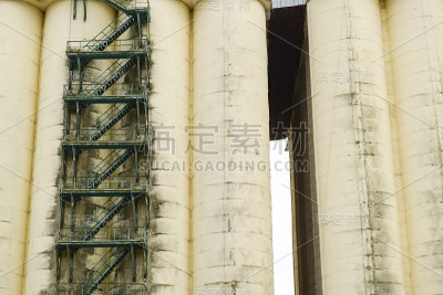 储存和干燥粮食的建筑物