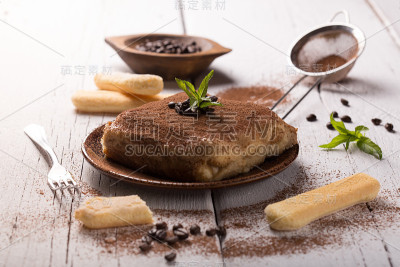 提拉米苏甜点