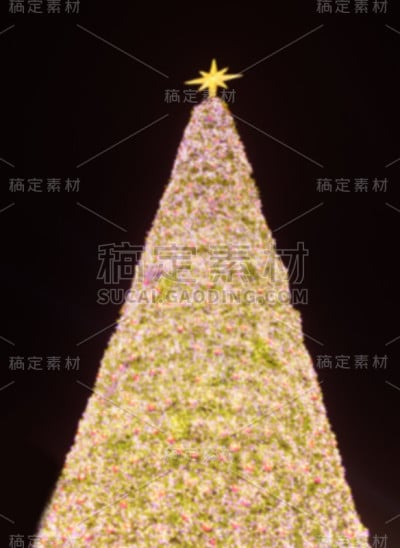 模糊圣诞树灯