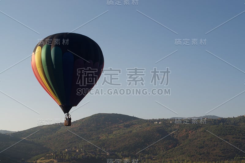 秋季高空热气球节日公园城市犹他州