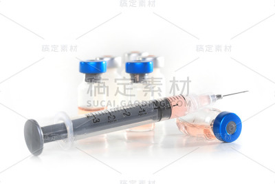 代表公共安全的医用针和疫苗瓶概念