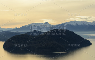 维多利亚伊斯拉，巴里洛切