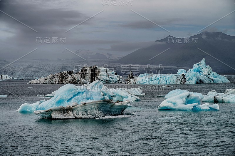 冰岛的Jokulsarlon泻湖