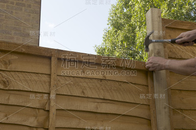 一起把栅栏