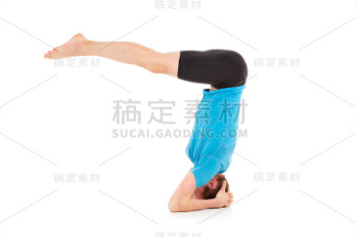 头手倒立瑜珈的人