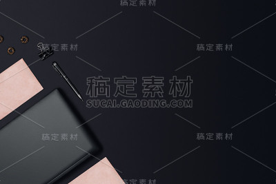 深色调的工作场所。