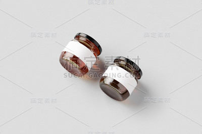 蜂蜜罐模型与空白标签。两个不同的颜色。