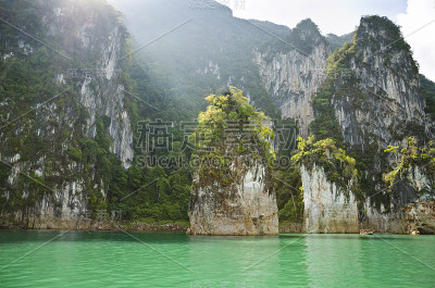 美丽的高山绿水(泰国的桂林)。