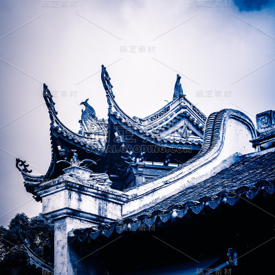 历史建筑的屋顶细节