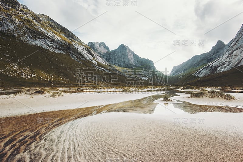 挪威马id海滩景观罗浮敦群岛野生风景夏季旅游斯堪的纳维亚自然风景