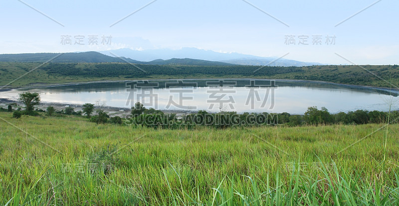 乌干达昌布拉峡谷的夜景