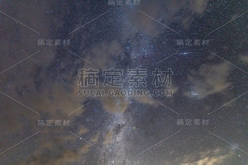 星空与云