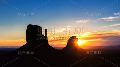 著名的纪念碑谷的日出