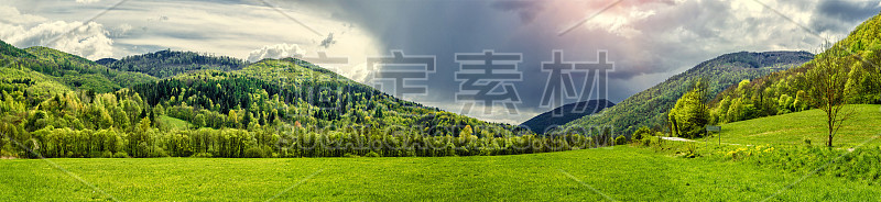 春天的群山全景