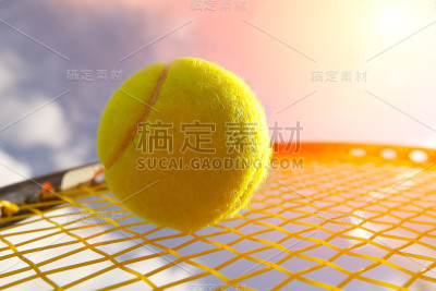 球和球拍