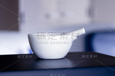 凡人和杵