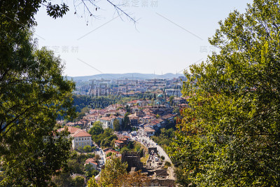 从沙列韦要塞看到城市的Veliko Tarnovo。