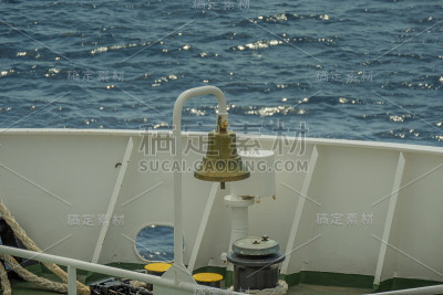 在海滨度假